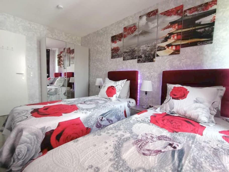 Appartement 4 Pieces - La Rose Des Yvelines - Classe 3 Etoiles Trappes Exterior foto